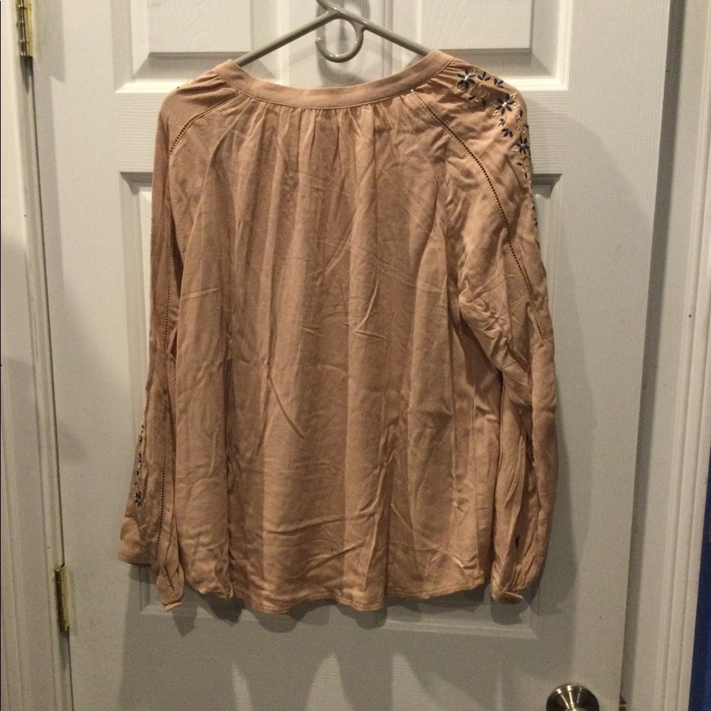 Embroidered Top - Picture 2 of 7